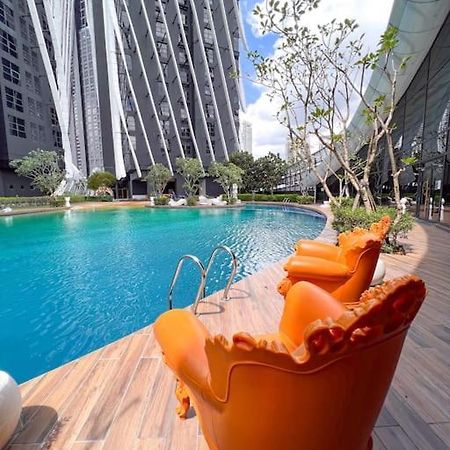 Modern Suites At Arte Mont Kiara By Iconique Kuala Lumpur Luaran gambar