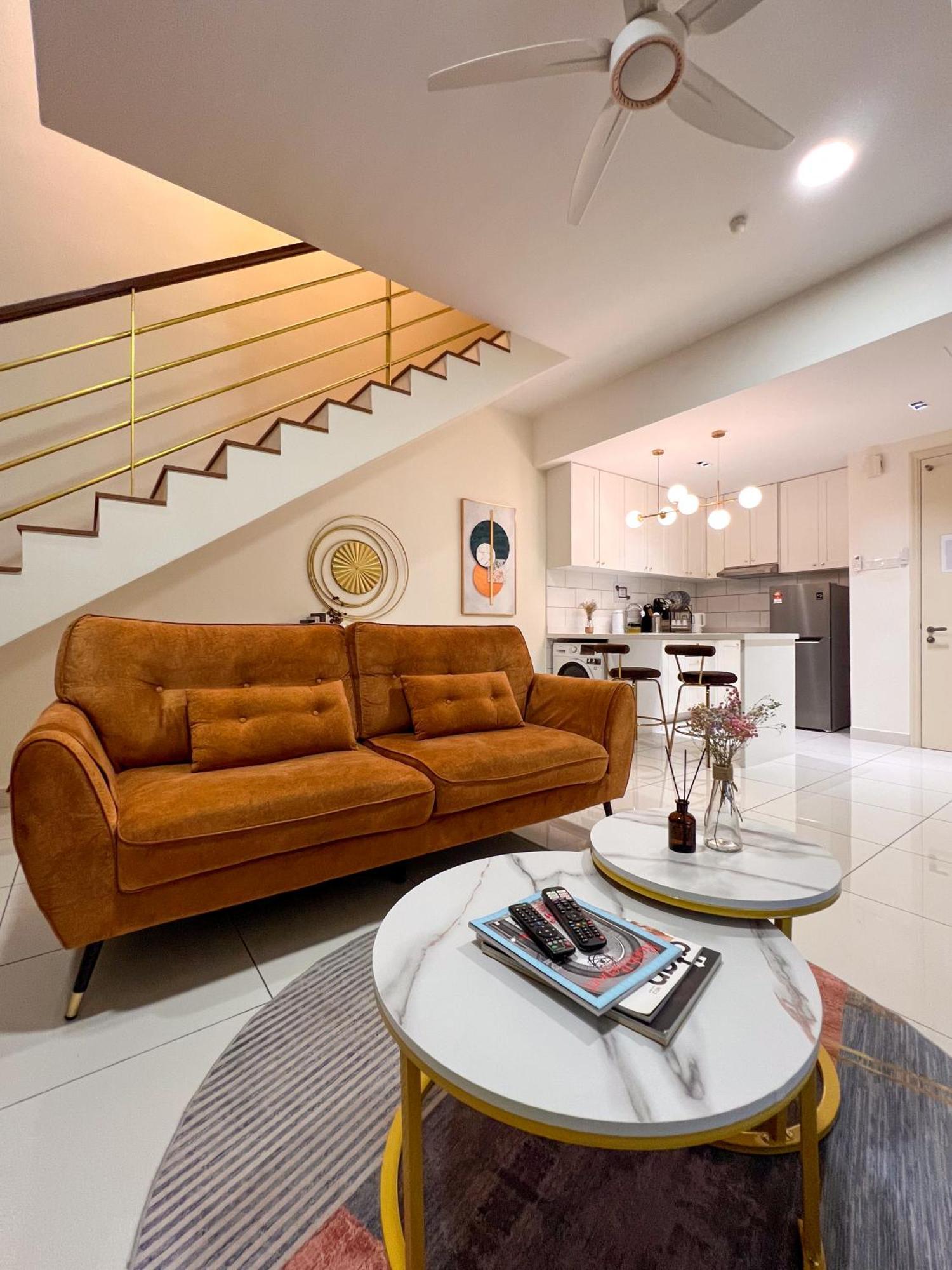 Modern Suites At Arte Mont Kiara By Iconique Kuala Lumpur Luaran gambar